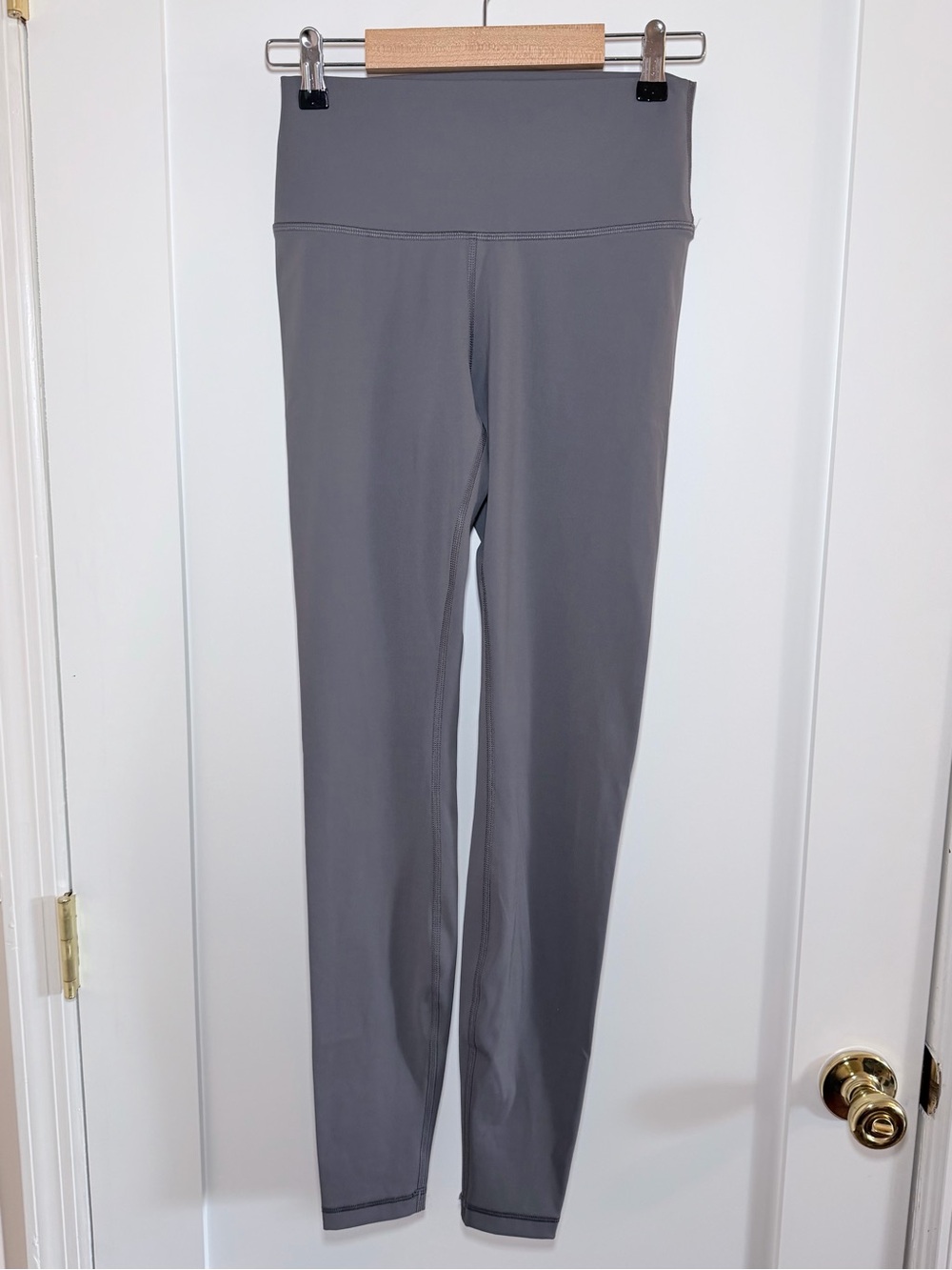 CRZ YOGA Hugged Feeling High-Waist Charcoal Gray Leggings 28” Inseam - Picture 4 of 6